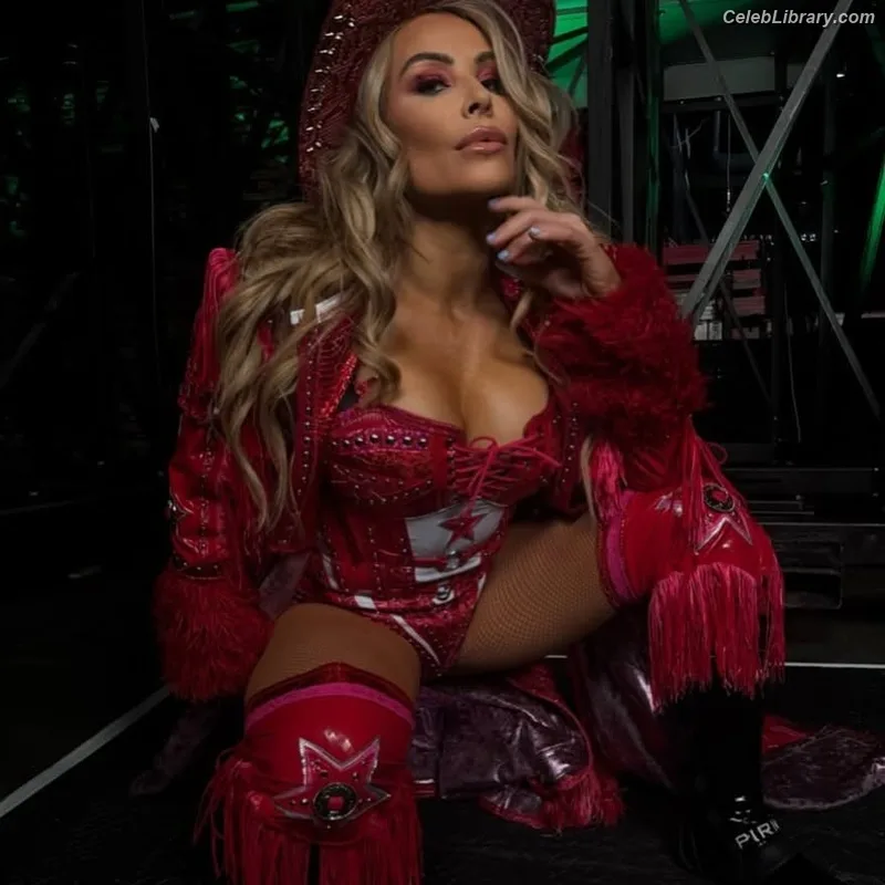 Natalya Neidhart photo 4 of 896