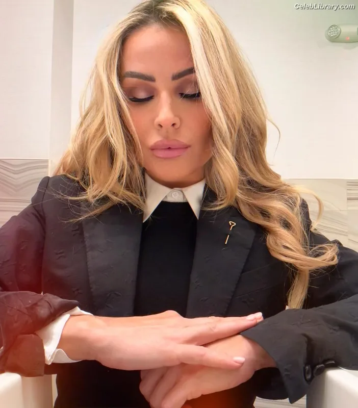 Natalya Neidhart photo 5 of 896