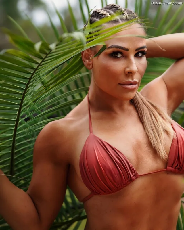 Natalya Neidhart photo 16 of 896