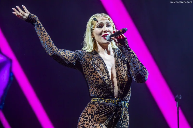 Natasha Bedingfield photo 13 of 102
