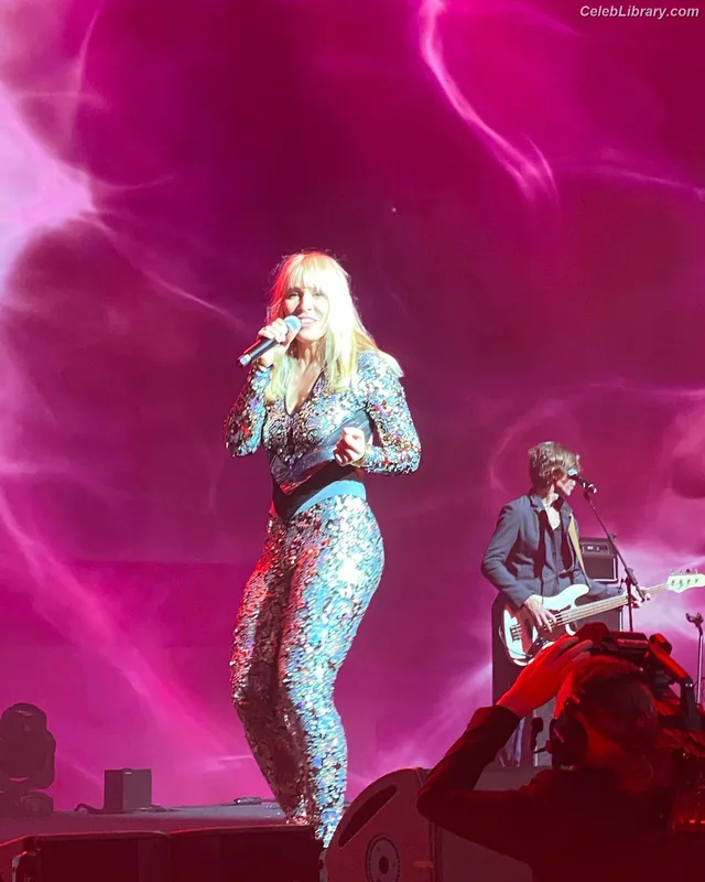 Natasha Bedingfield photo 16 of 102