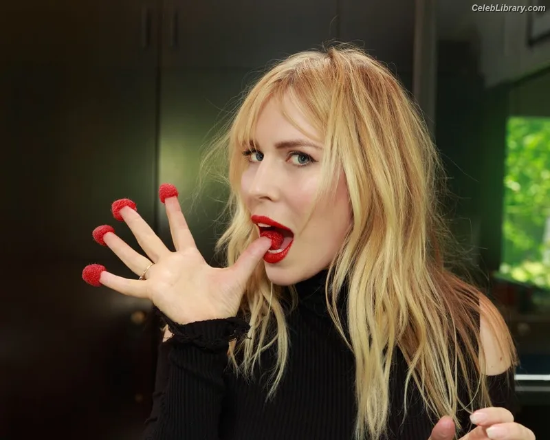 Natasha Bedingfield photo 9 of 102