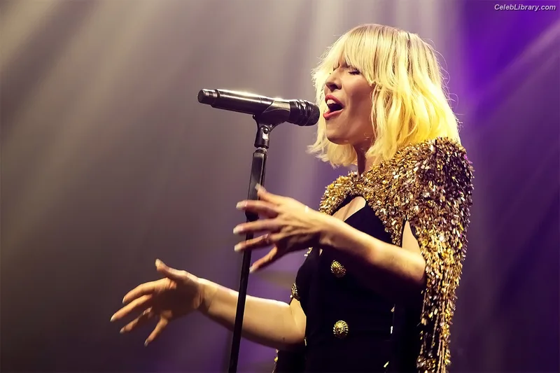 Natasha Bedingfield photo 3 of 102