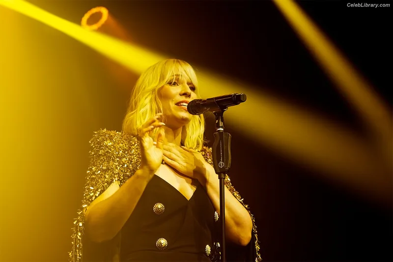 Natasha Bedingfield photo 4 of 102