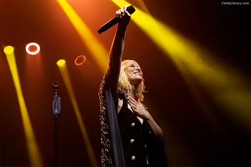 Natasha Bedingfield photo 11 of 102