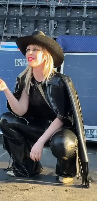 Natasha Bedingfield photo 15 of 102