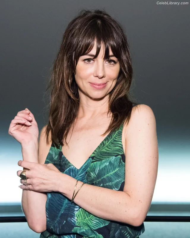 Natasha Leggero photo 1 of 37