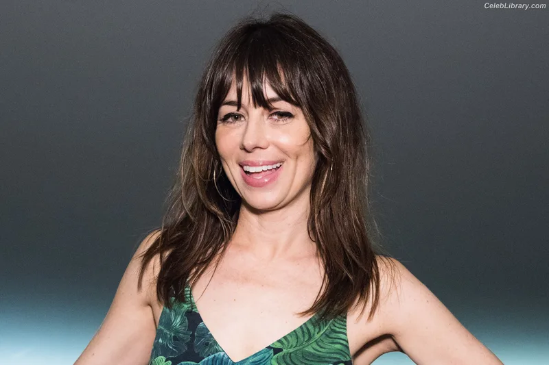 Natasha Leggero photo 4 of 37