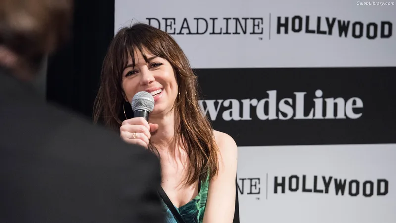 Natasha Leggero photo 9 of 37