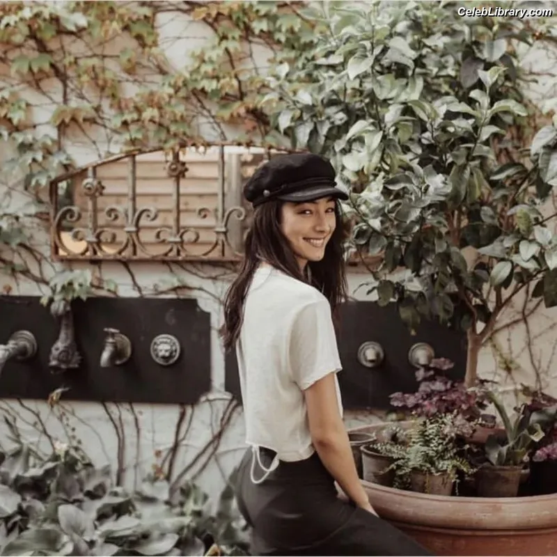 Natasha Liu Bordizzo photo 9 of 352