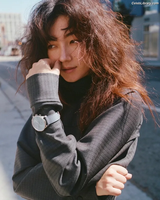 Natasha Liu Bordizzo photo 16 of 352