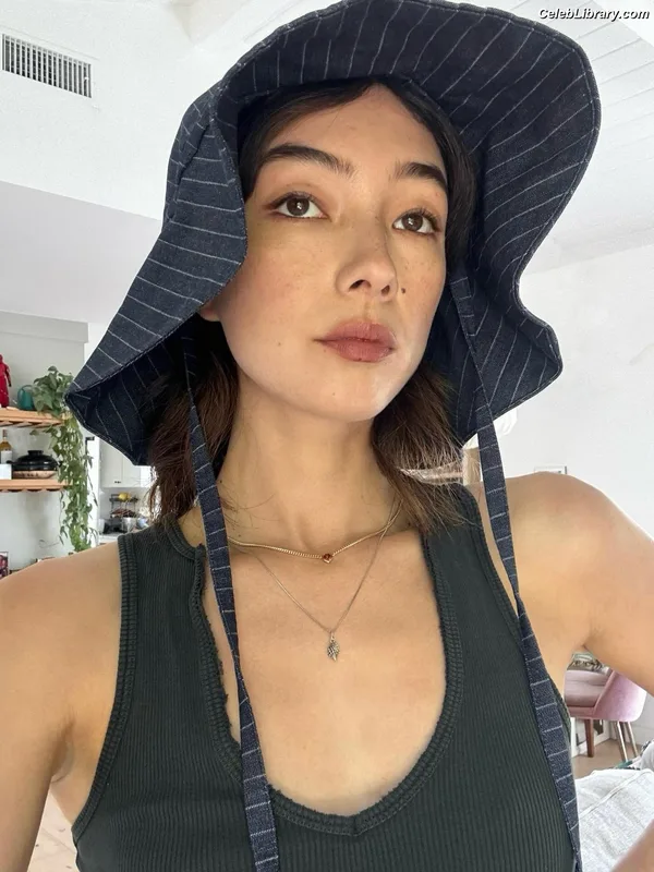 Natasha Liu Bordizzo photo 21 of 352