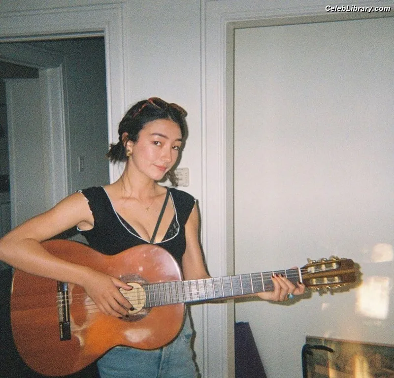 Natasha Liu Bordizzo photo 13 of 352