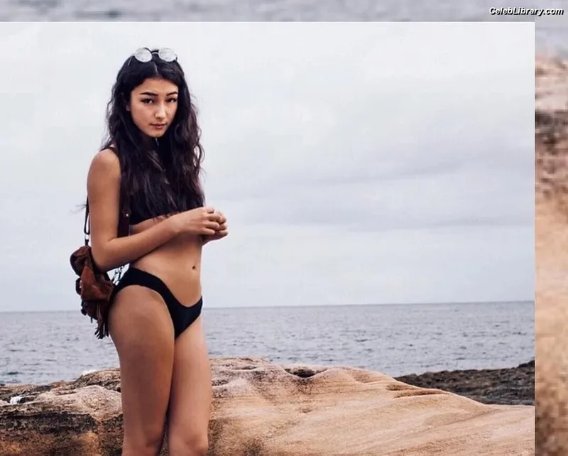 Natasha Liu Bordizzo photo 20 of 352