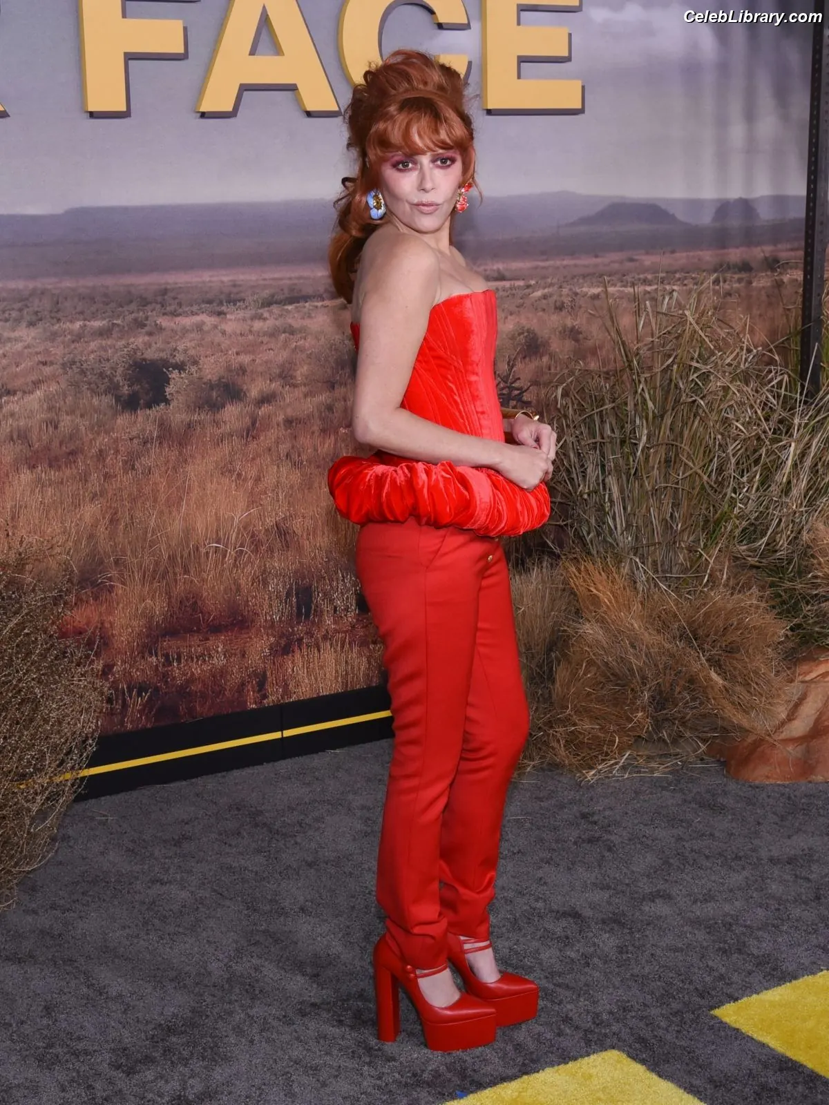 Natasha Lyonne photo 3 of 273