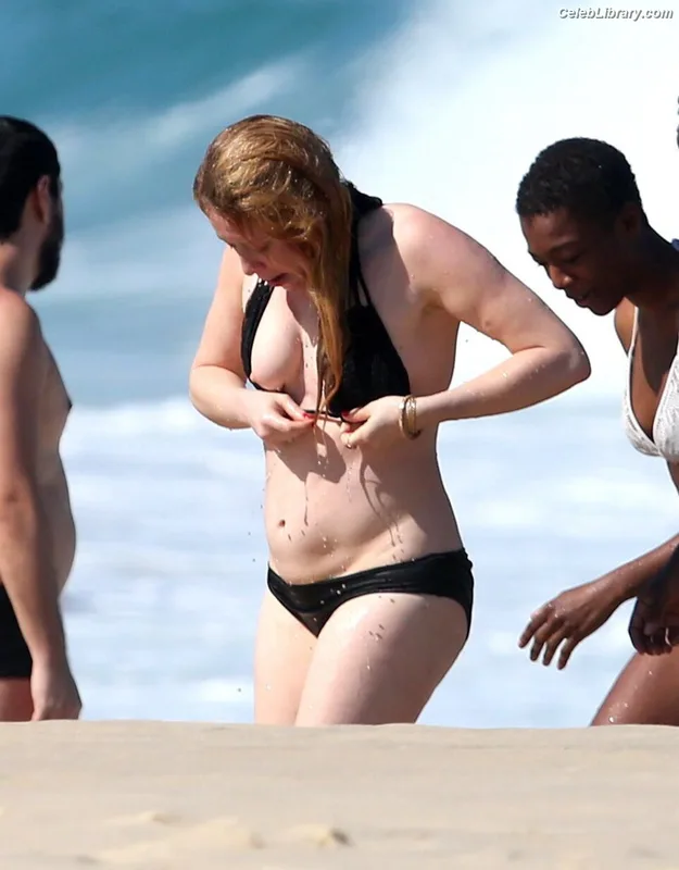 Natasha Lyonne photo 11 of 274