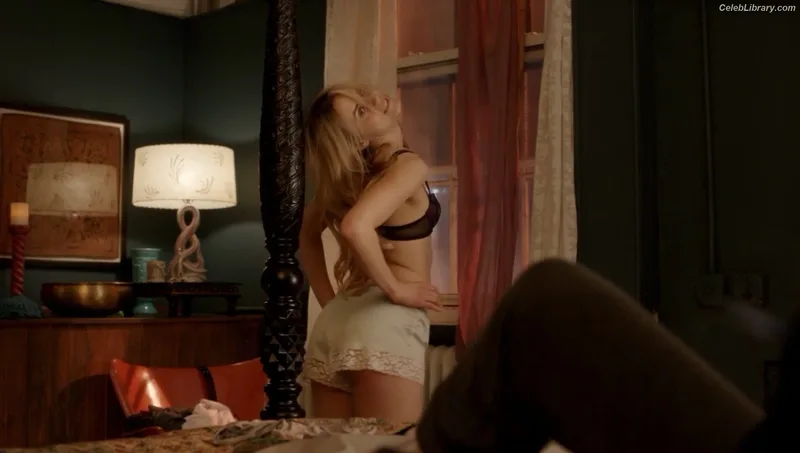 Natasha Lyonne photo 20 of 274