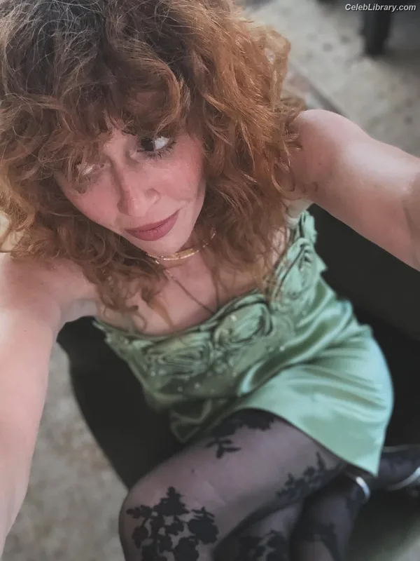 Natasha Lyonne photo 19 of 274