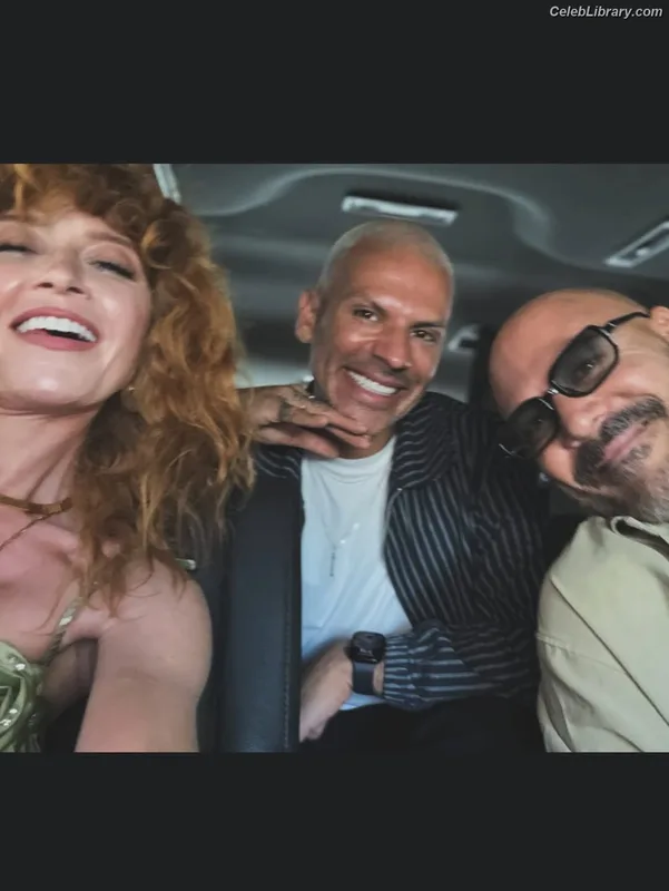 Natasha Lyonne photo 22 of 274