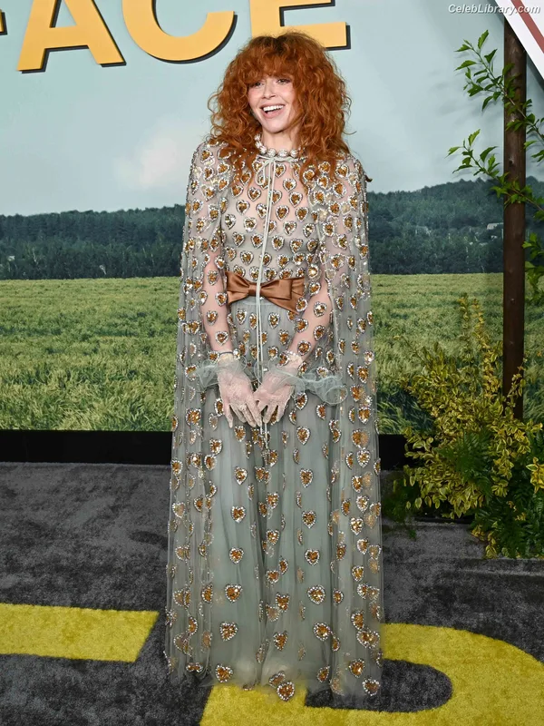 Natasha Lyonne photo 23 of 274