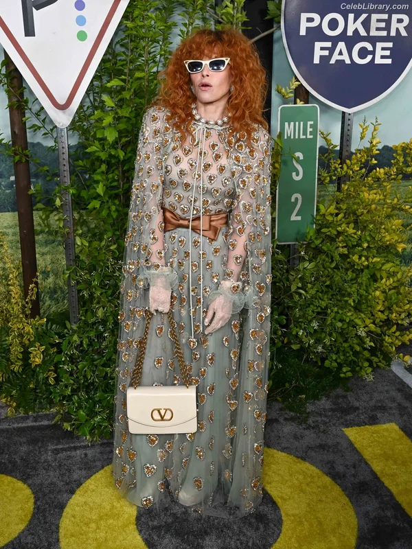 Natasha Lyonne photo 2 of 274