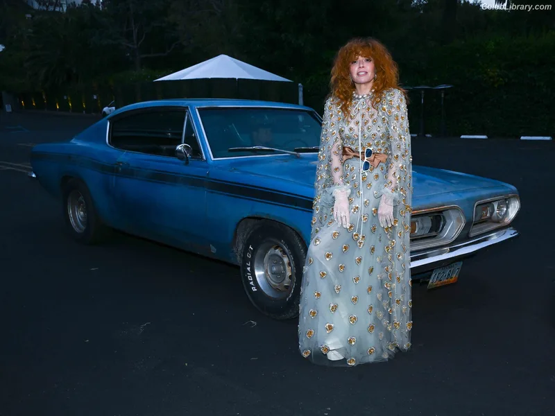 Natasha Lyonne photo 7 of 274