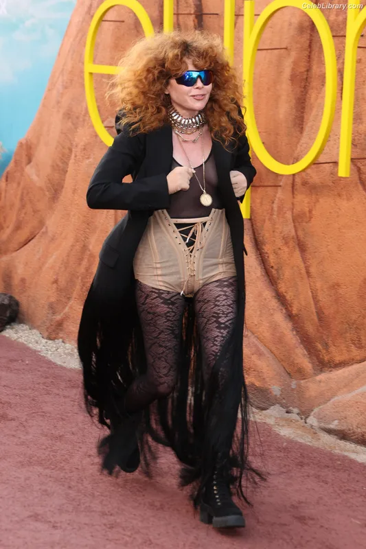 Natasha Lyonne photo 21 of 274