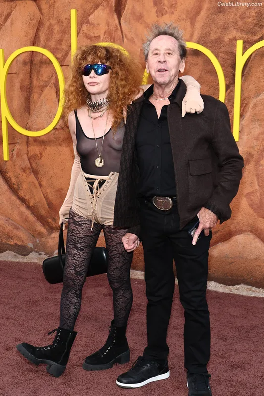 Natasha Lyonne photo 14 of 274
