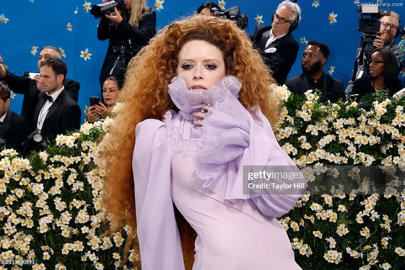 Natasha Lyonne photo 1 of 274