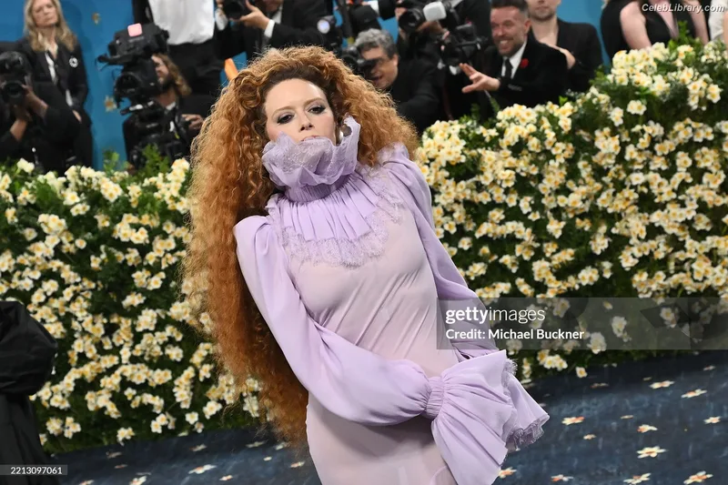 Natasha Lyonne photo 1 of 274