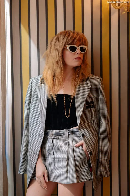 Natasha Lyonne photo 5 of 274