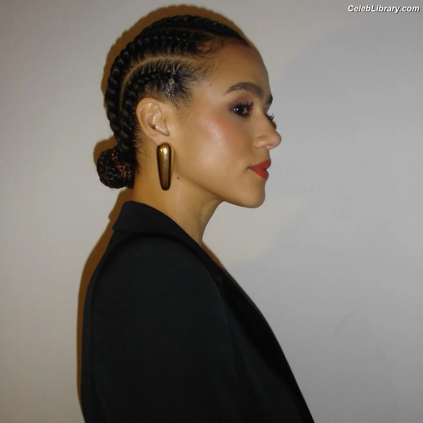 Nathalie Emmanuel photo 22 of 521