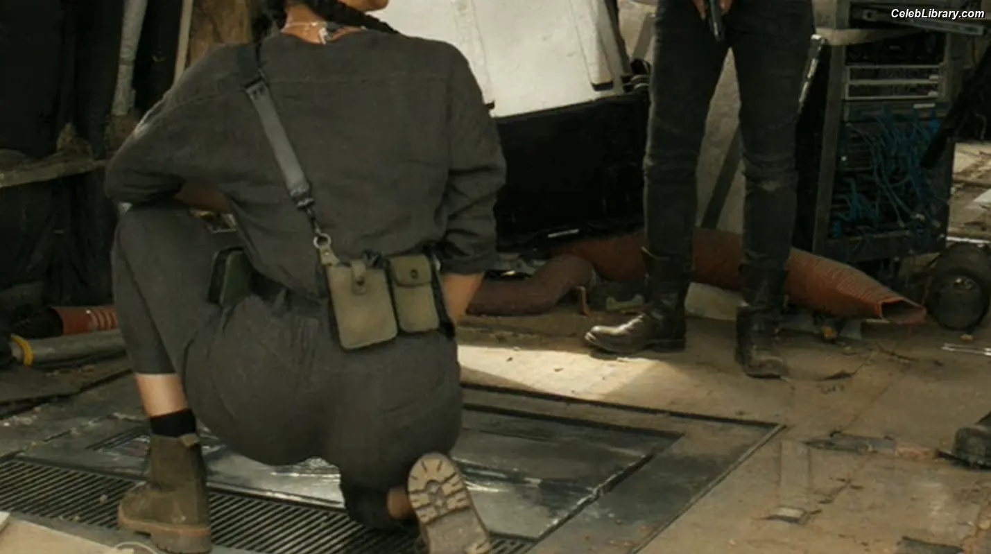 Nathalie Emmanuel photo 6 of 521