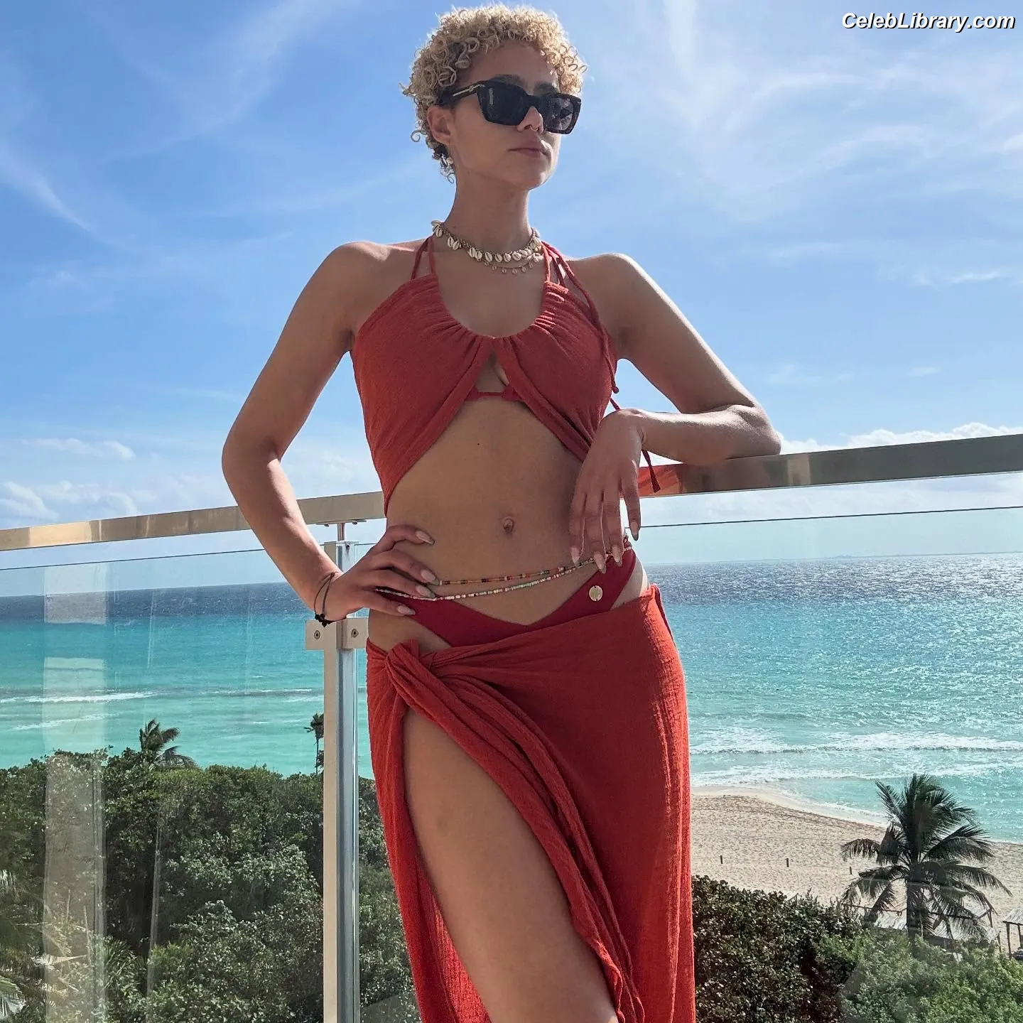 Nathalie Emmanuel photo 16 of 521