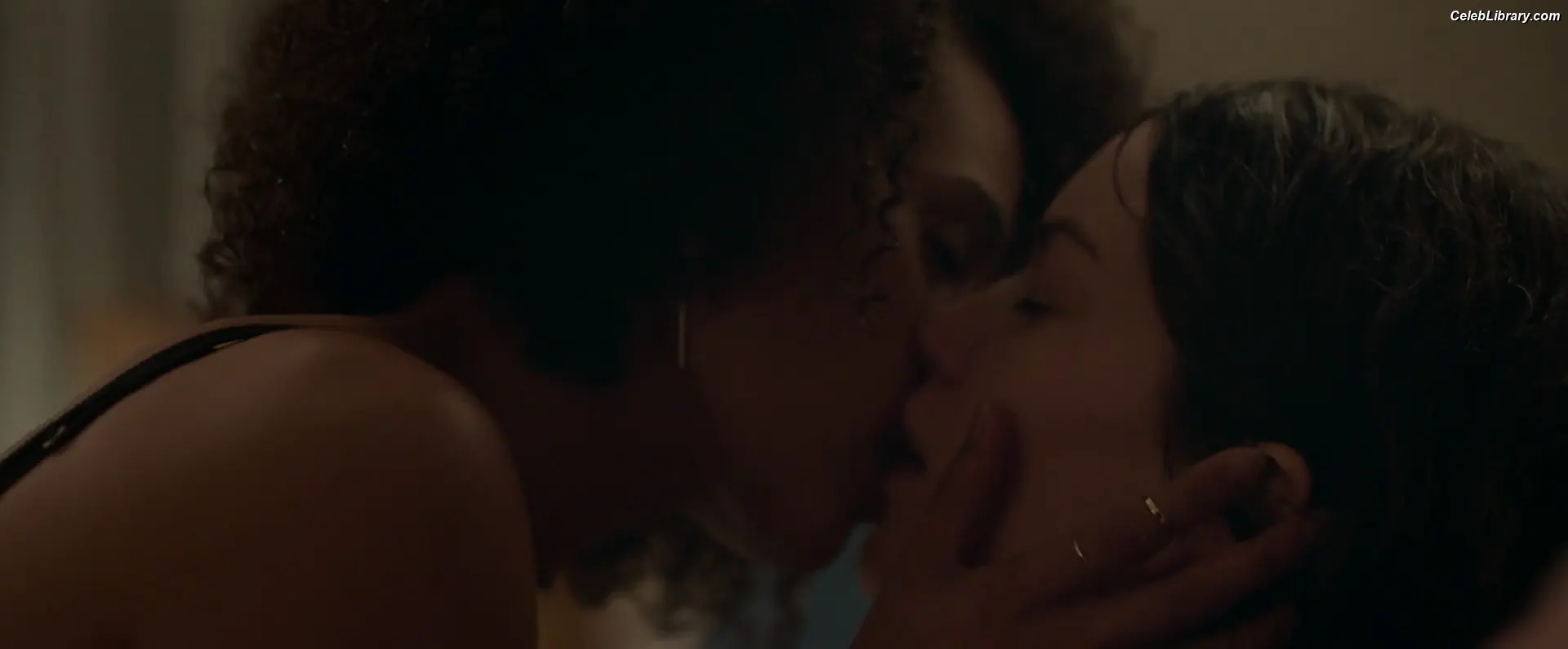 Nathalie Emmanuel photo 1 of 521