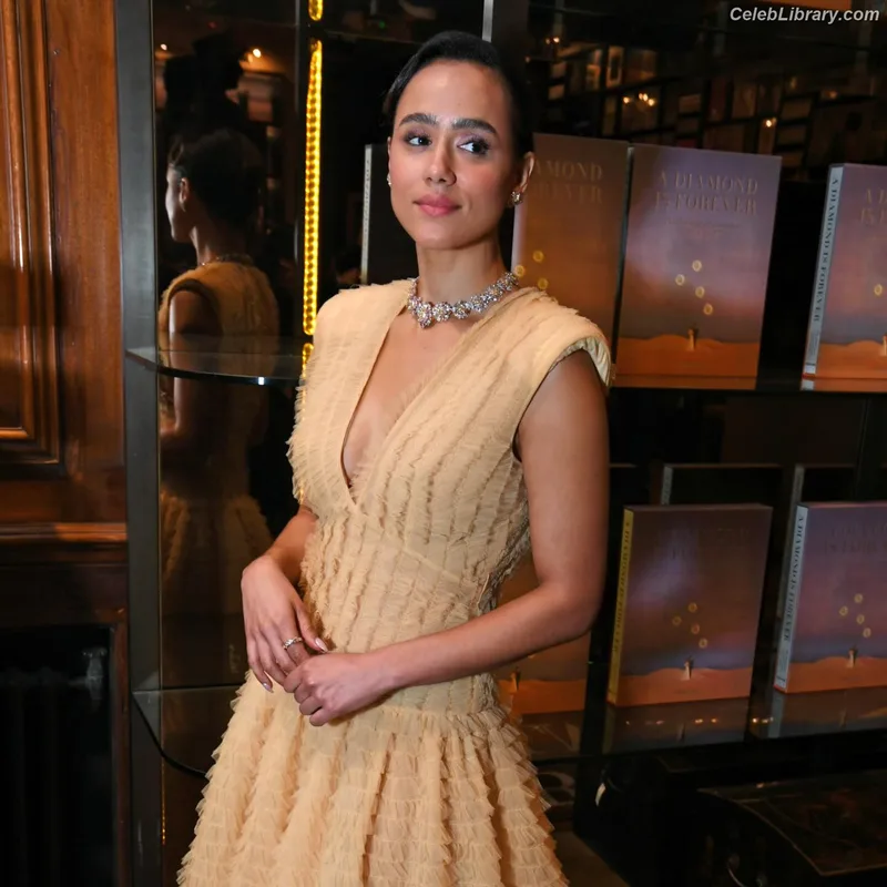 Nathalie Emmanuel photo 16 of 520