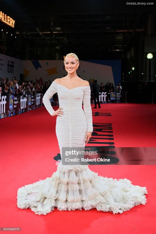 Nathalie Emmanuel photo 18 of 520
