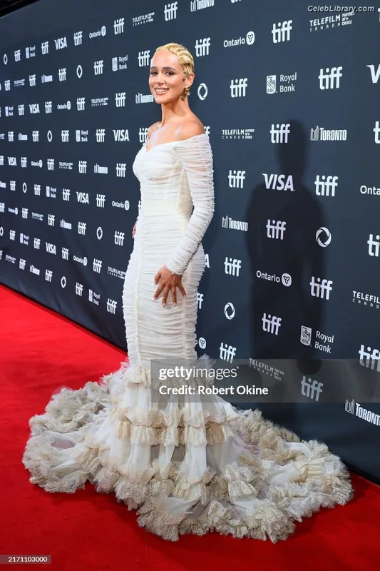 Nathalie Emmanuel photo 21 of 520