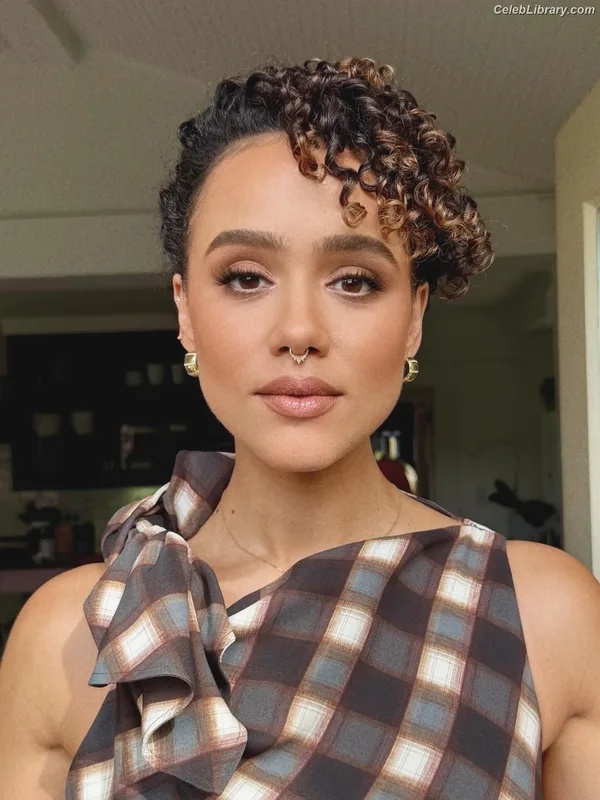 Nathalie Emmanuel photo 19 of 520