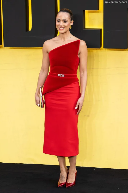 Nathalie Emmanuel photo 8 of 520