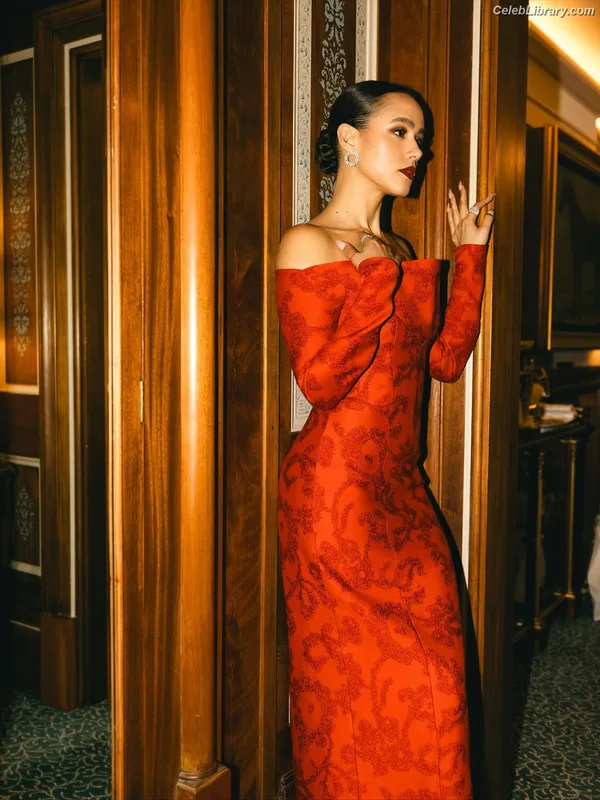 Nathalie Emmanuel photo 5 of 520