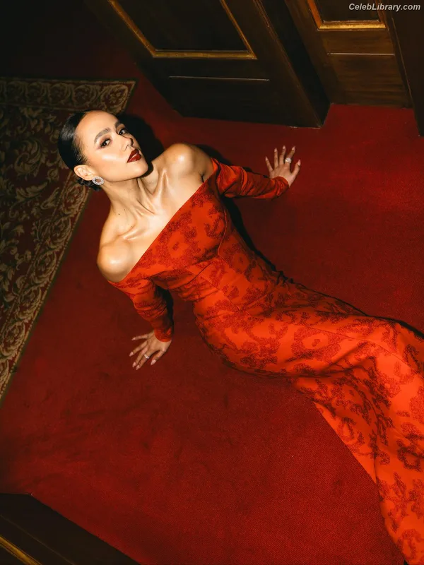 Nathalie Emmanuel photo 6 of 520