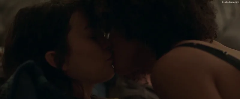 Nathalie Emmanuel photo 21 of 520