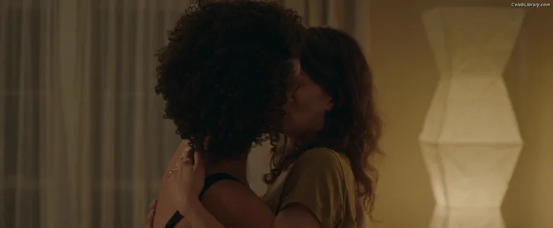 Nathalie Emmanuel photo 3 of 520