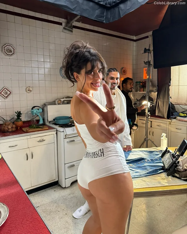 Nathy Peluso photo 3 of 315