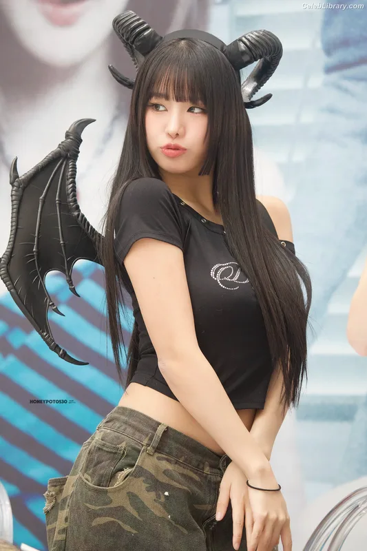 Natty (Kiss Of Life) photo 6 of 213