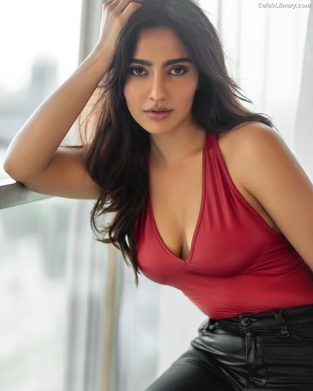Neha Sharma photo 14 of 64