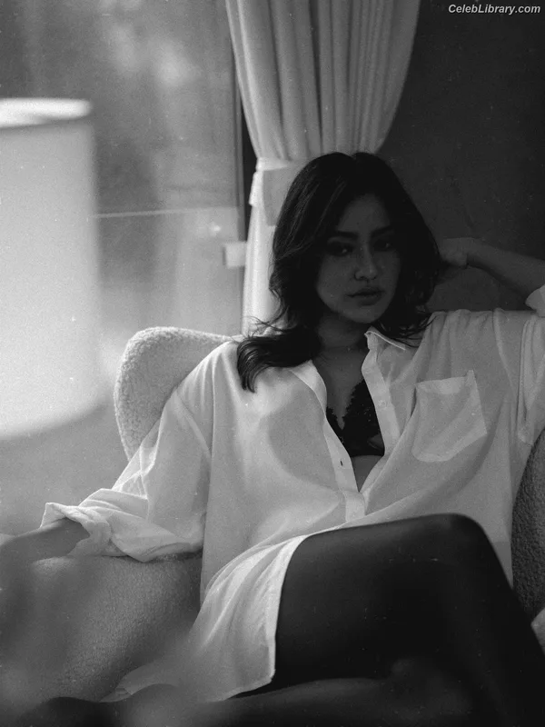 Neha Sharma photo 8 of 64