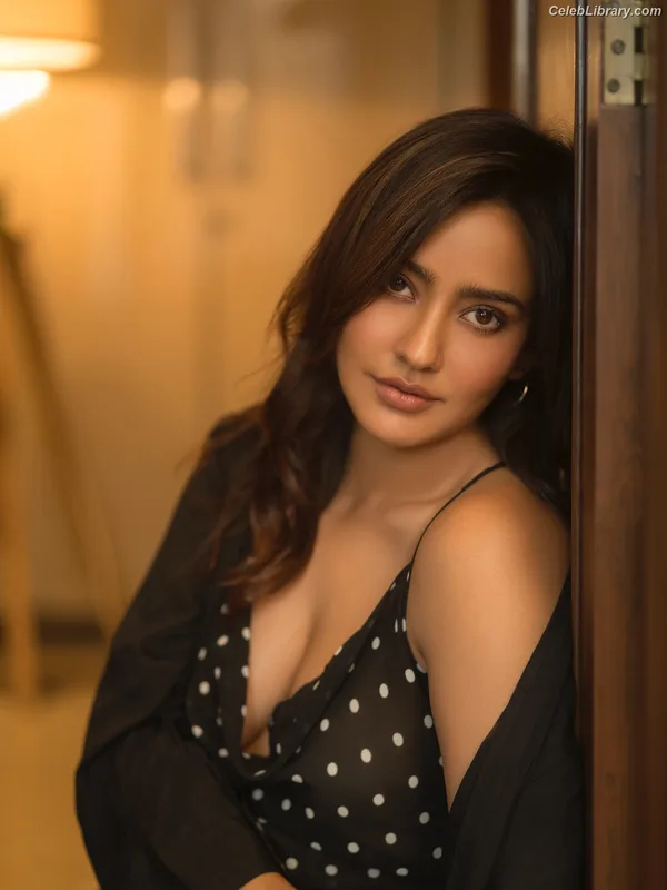 Neha Sharma photo 13 of 64