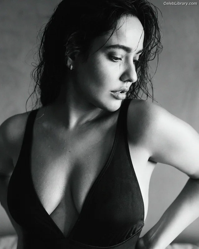 Neha Sharma photo 4 of 64